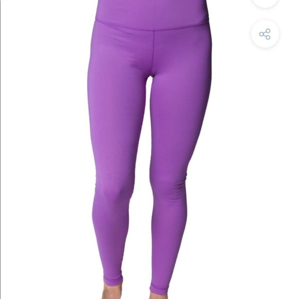 NWT Vimmia X Revolve 7/8 Legging in Grape